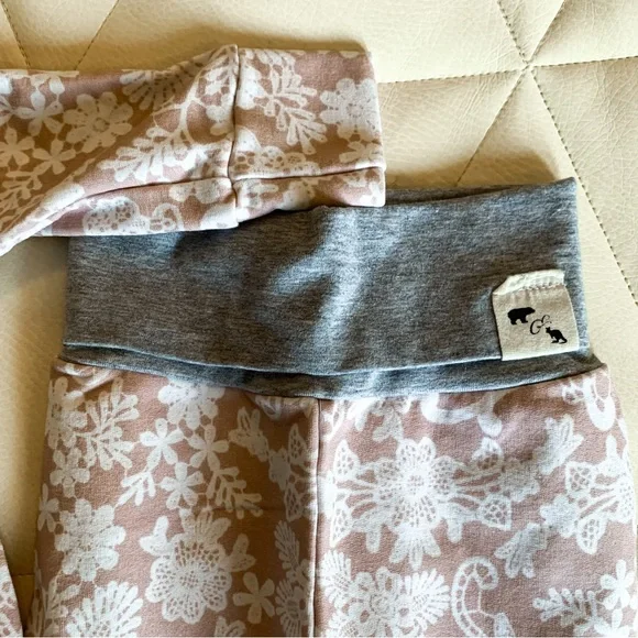 Bear & Roo 🇨🇦 • Matching Set - Picture 3 of 6